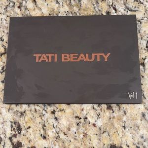 Tati Beauty Textured Neutrals Volume 1
